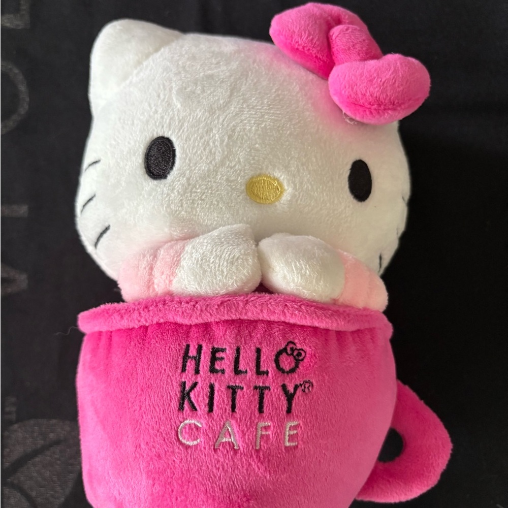 NEW with tags , Hello Kitty Cafe Pink Plush with Cup